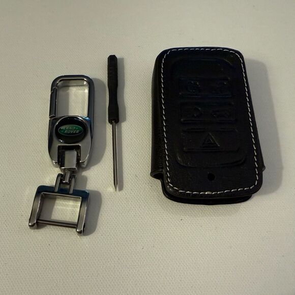 Land Rover Metal Keyfob Keychain and Key Fob Cover in Black Leather NWT - Picture 2 of 7